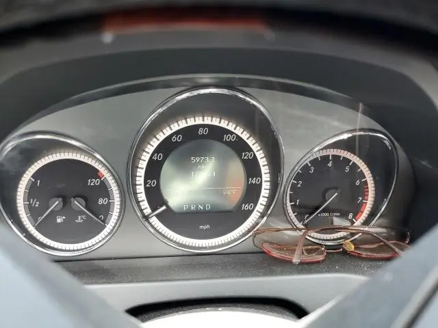 2011 MERCEDES-BENZ C 300  