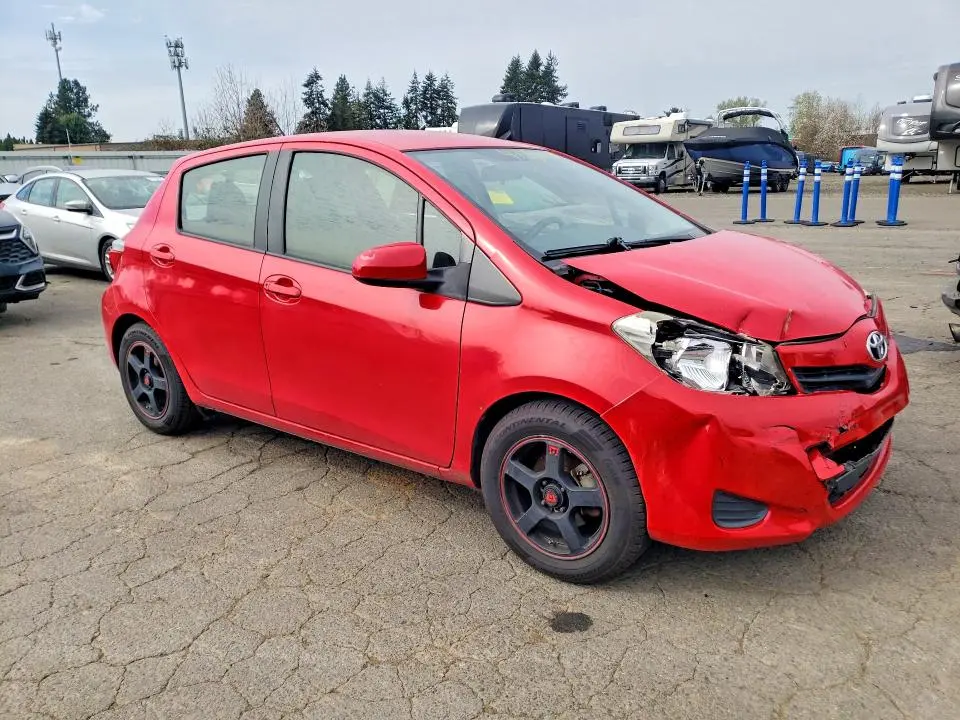 2012 TOYOTA YARIS 5-DOOR L  