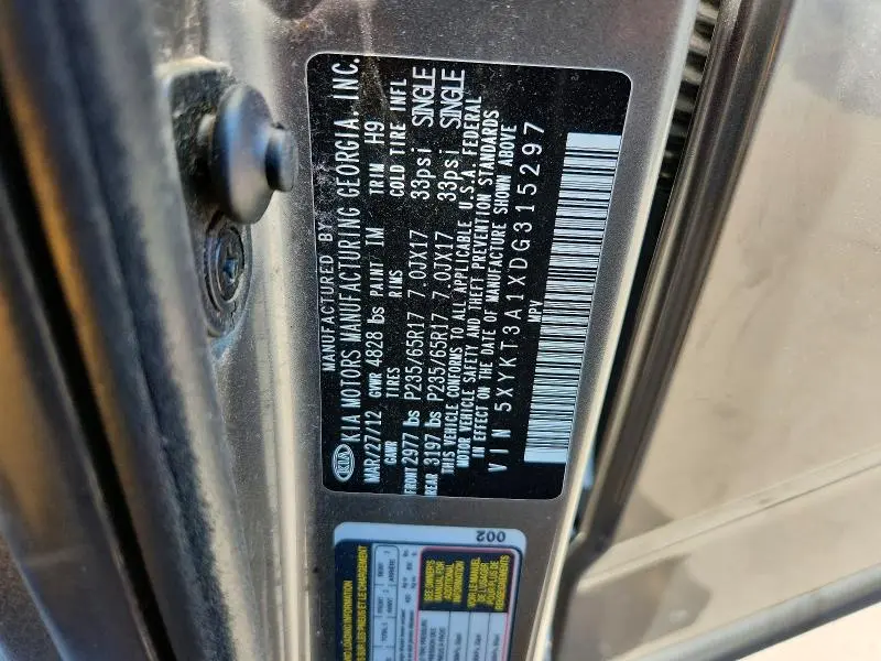 2013 KIA SORENTO LX  