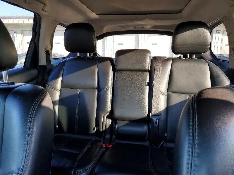 2016 NISSAN PATHFINDER SL  