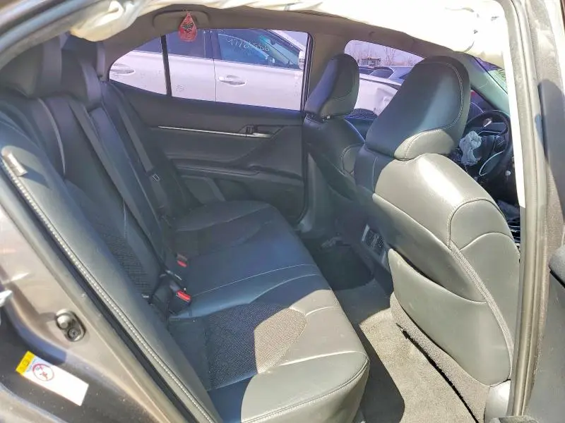 2018 TOYOTA CAMRY XSE  