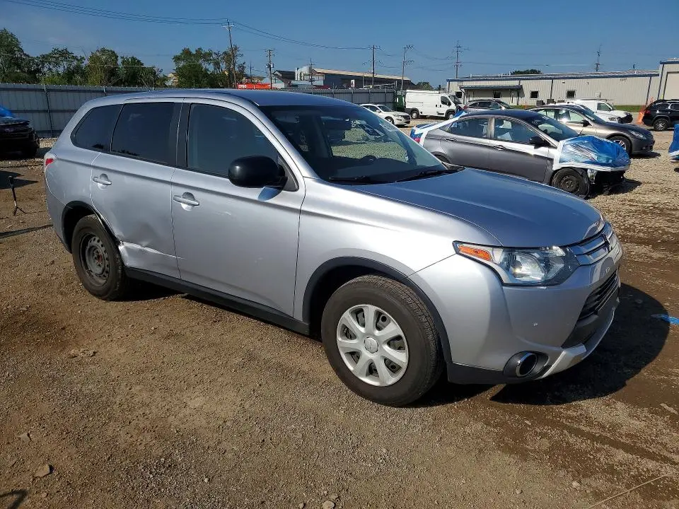 2015 MITSUBISHI OUTLANDER ES  
