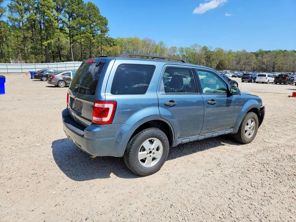 2012 FORD ESCAPE XLT  