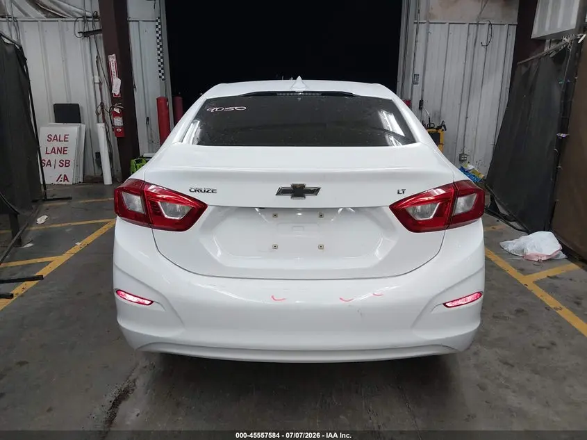 2018 CHEVROLET CRUZE LT AUTO