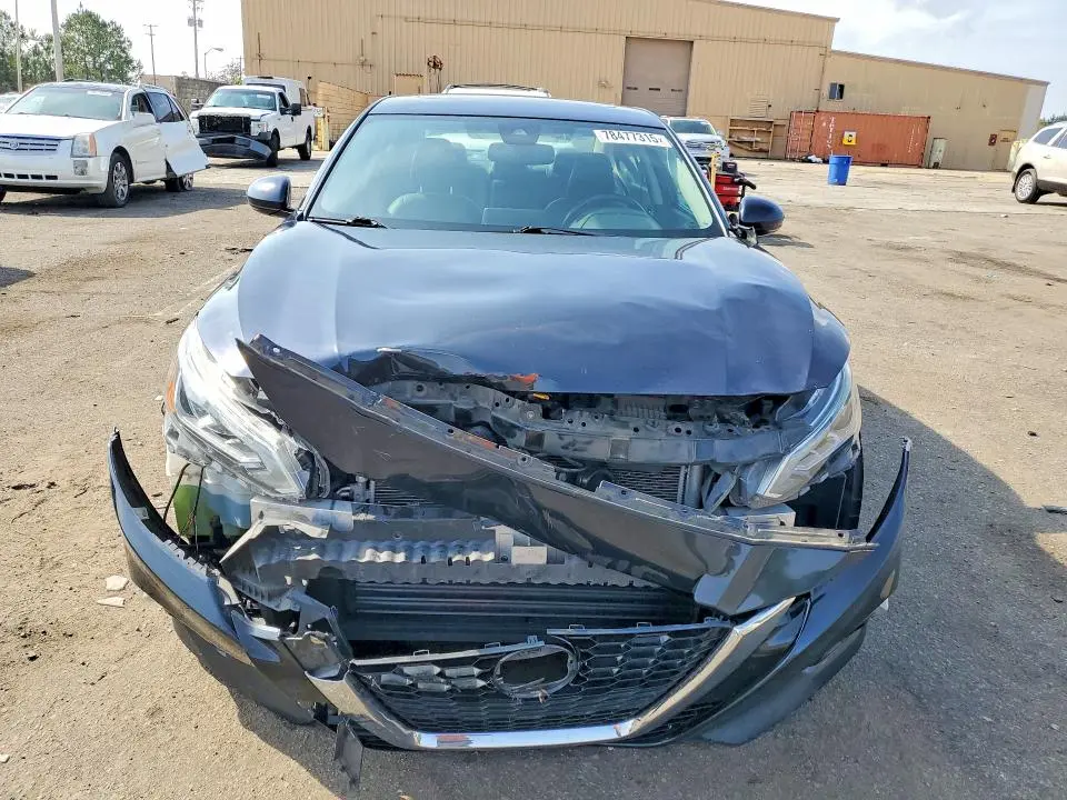 2019 NISSAN ALTIMA SL  