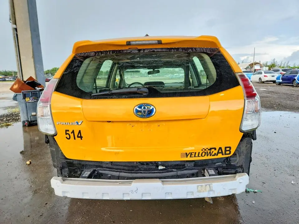 2016 TOYOTA PRIUS V THREE  