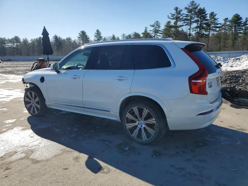 2025 VOLVO XC90 PLUS  