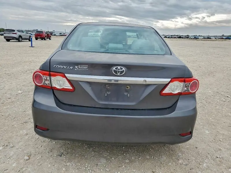 2013 TOYOTA COROLLA BASE  