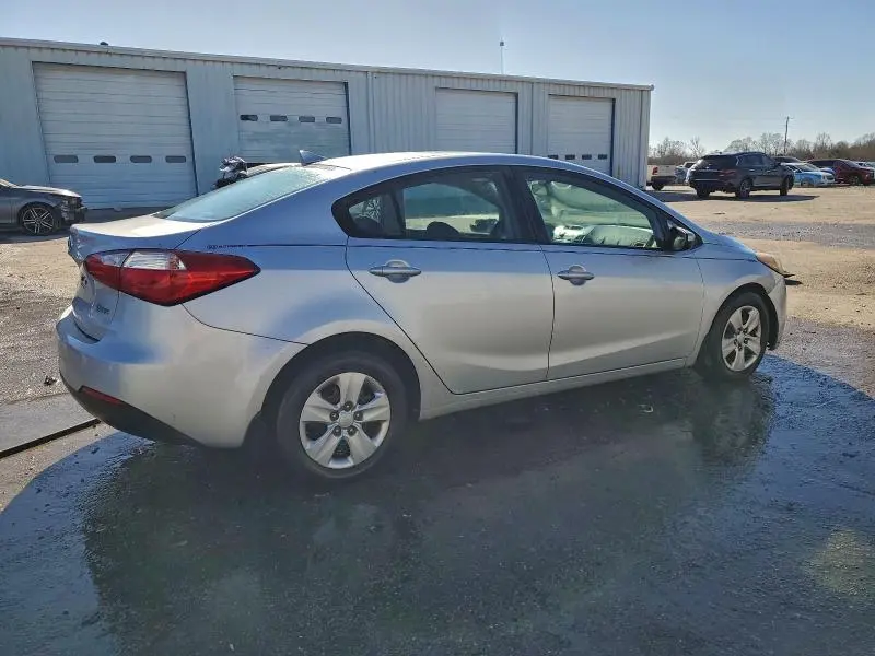 2016 KIA FORTE LX  