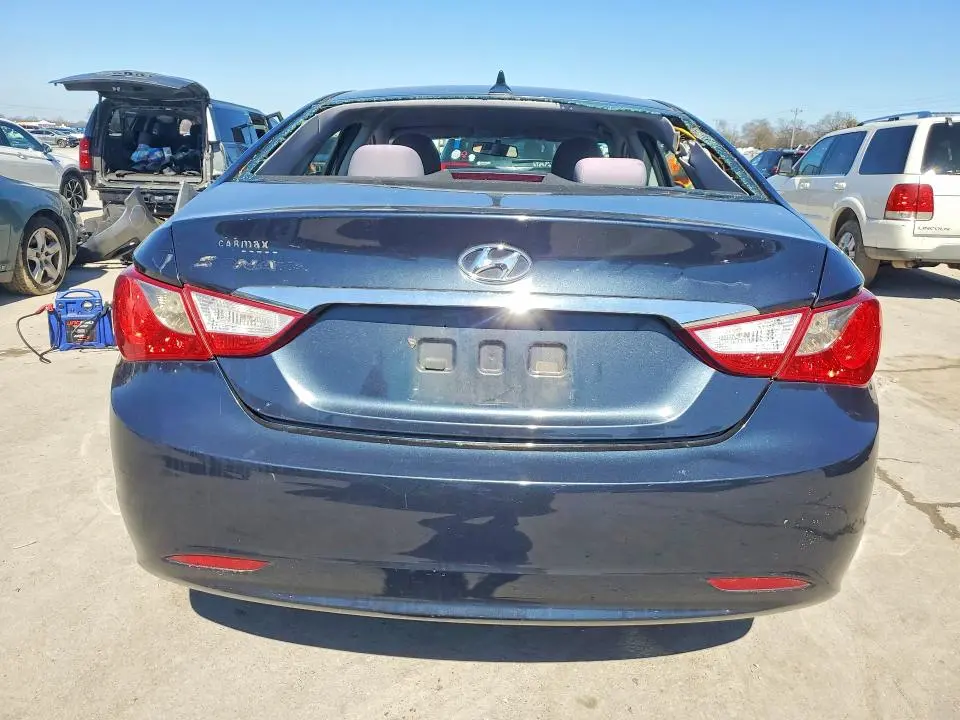 2011 HYUNDAI SONATA GLS  