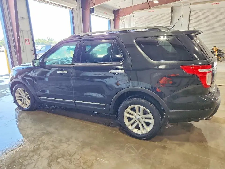 2011 FORD EXPLORER XLT  