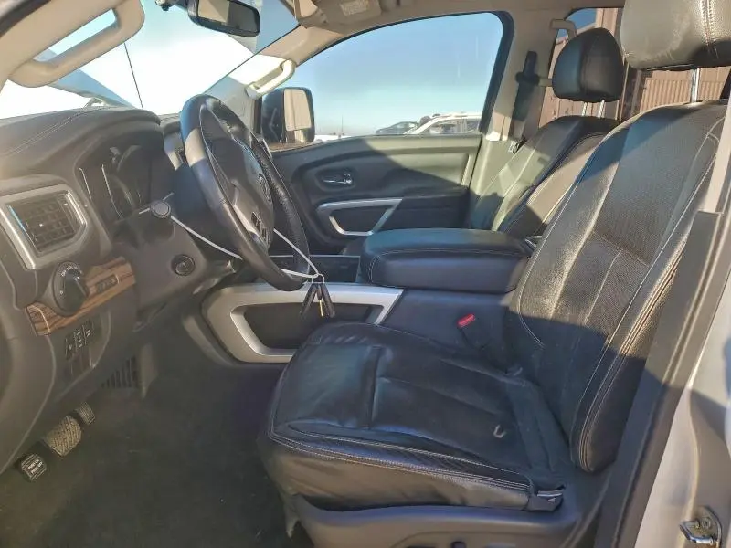 2016 NISSAN TITAN XD SL  