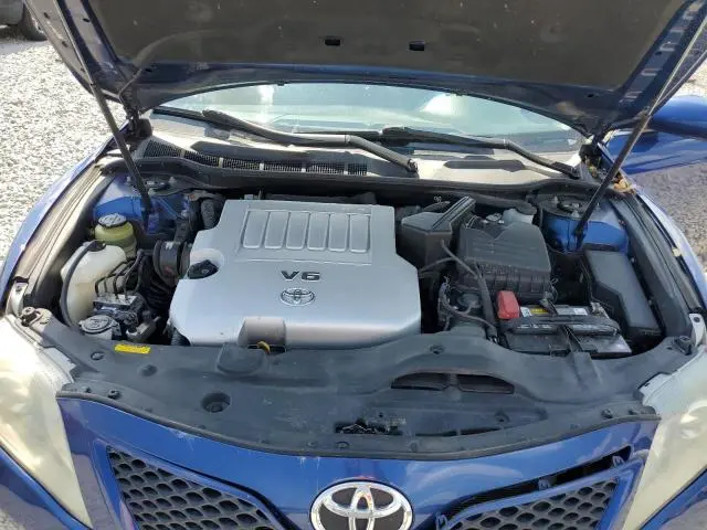 2011 TOYOTA CAMRY SE  