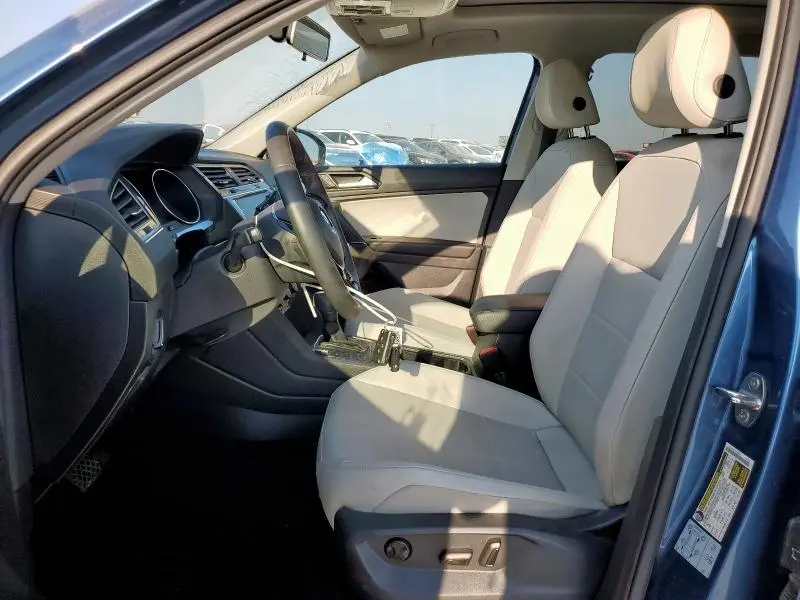 2020 VOLKSWAGEN TIGUAN SE  