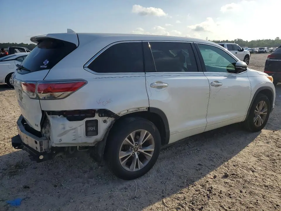 2016 TOYOTA HIGHLANDER LE PLUS  
