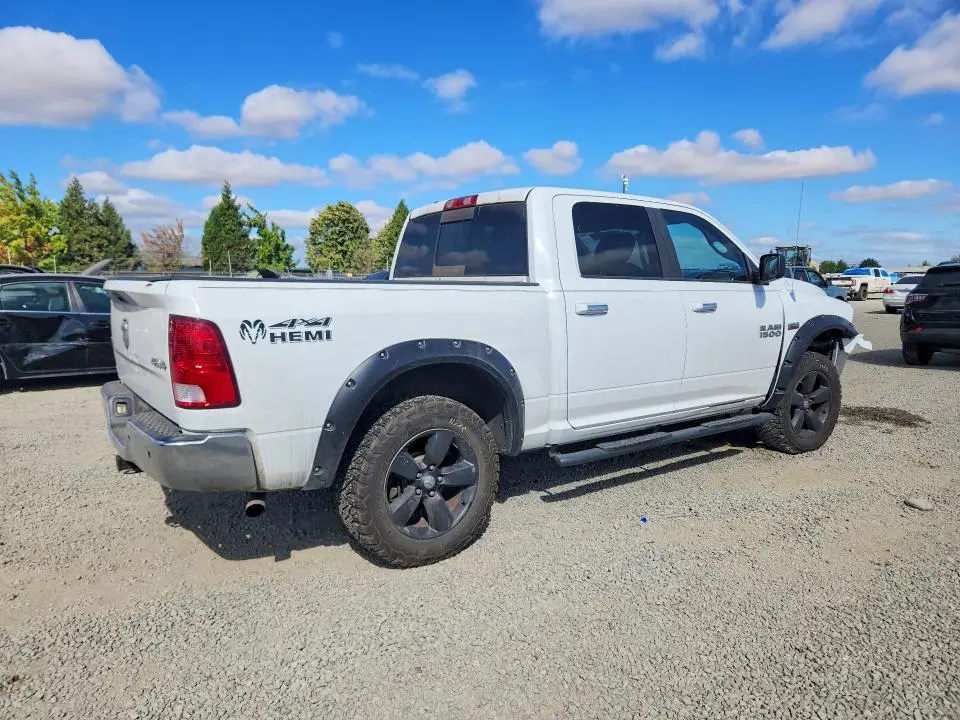 2013 RAM 1500 SLT  