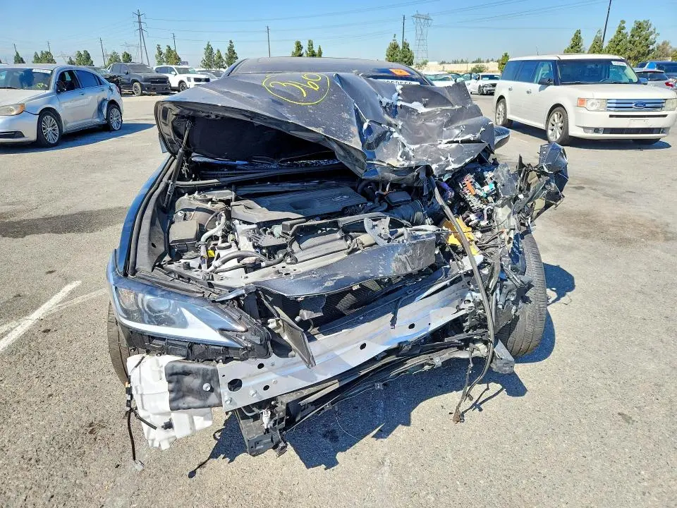 2025 LEXUS ES 300H BASE  