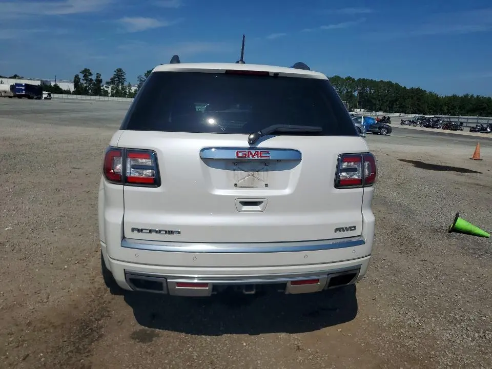 2016 GMC ACADIA DENALI  