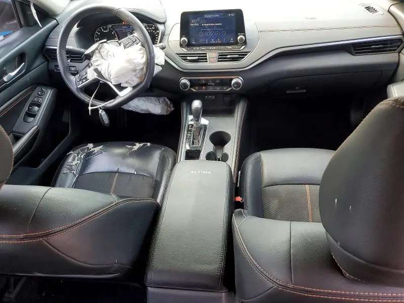 2021 NISSAN ALTIMA SR  