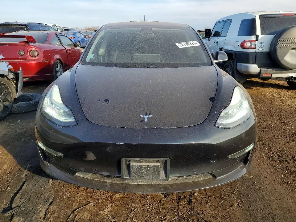 2018 TESLA MODEL 3   
