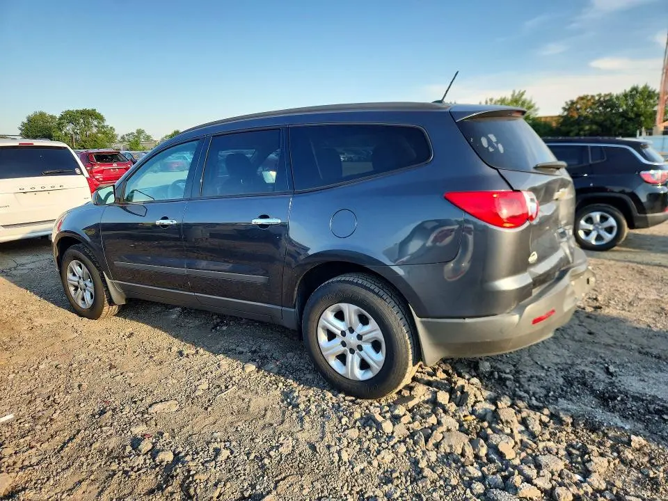 2012 CHEVROLET TRAVERSE LS  