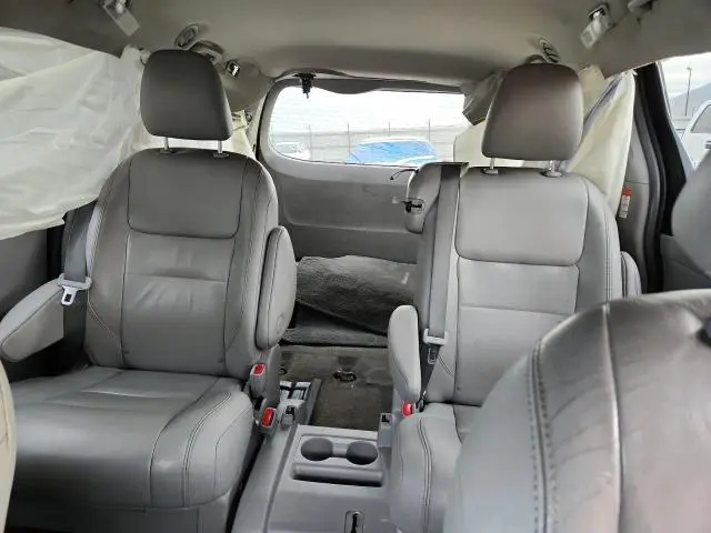 2015 TOYOTA SIENNA XLE  