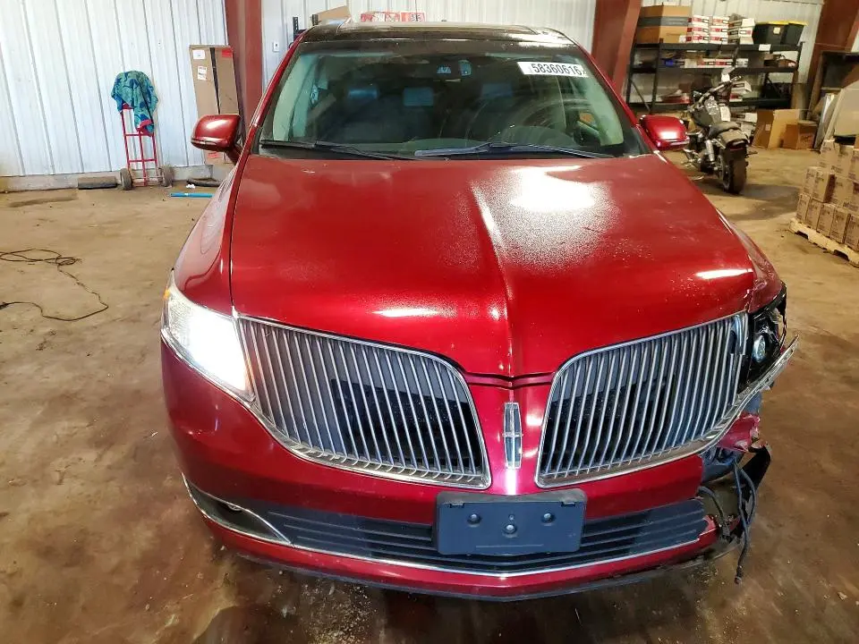2015 LINCOLN MKT   