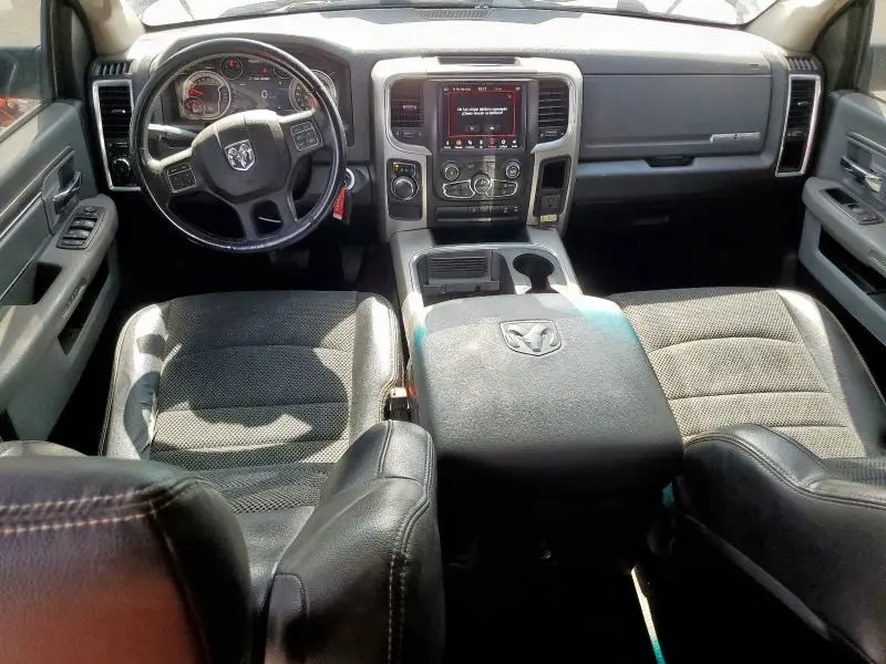 2018 RAM 1500 SLT  
