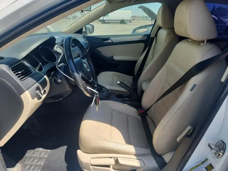 2018 VOLKSWAGEN JETTA SE  