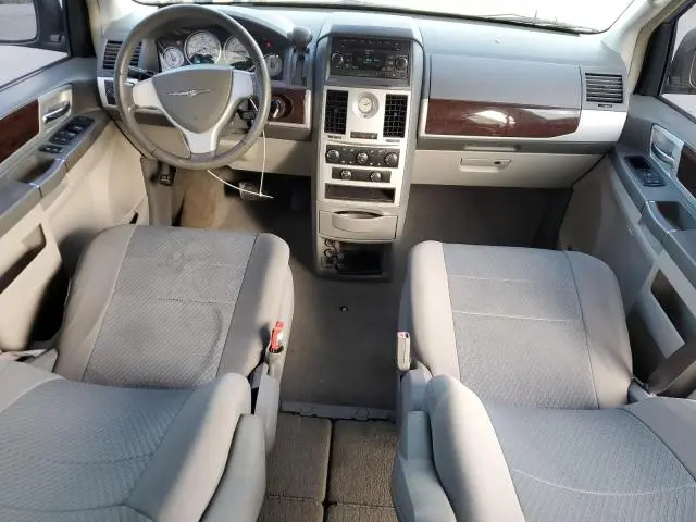 2010 CHRYSLER TOWN & COUNTRY TOURING  