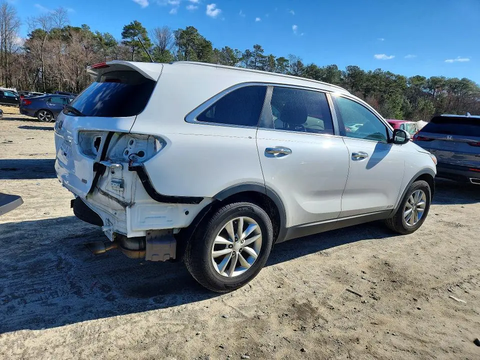 2016 KIA SORENTO LX  