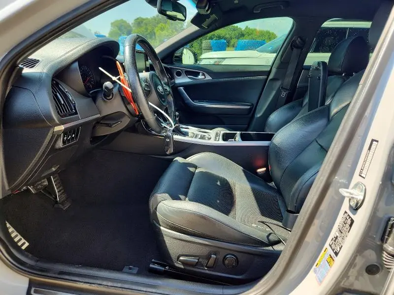 2019 KIA STINGER GT  