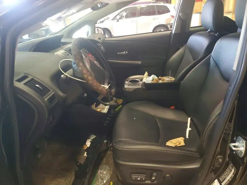 2017 TOYOTA PRIUS V FIVE  