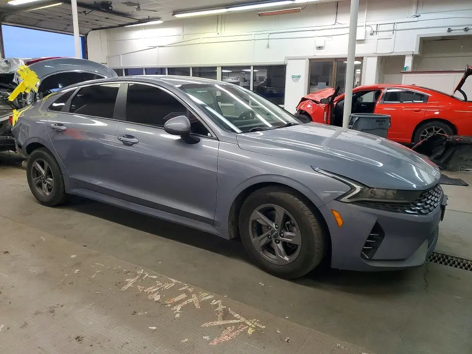 2022 KIA K5 LXS  
