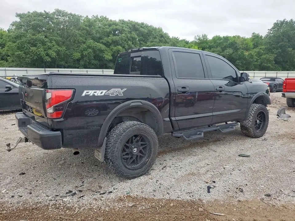 2021 NISSAN TITAN PRO-4X  