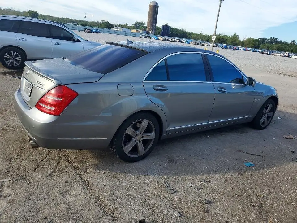2013 MERCEDES-BENZ S 550  