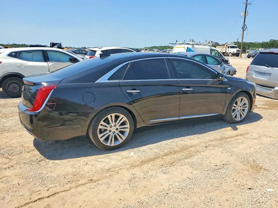 2018 CADI XTS LUXURY