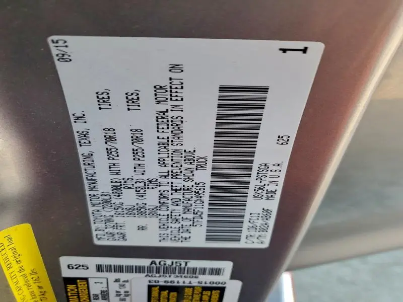 2016 TOYOTA TUNDRA CREWMAX SR5  