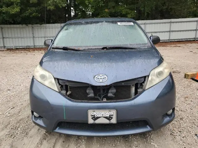 2014 TOYOTA SIENNA XLE  