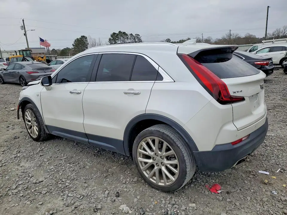 2022 CADILLAC XT4 LUXURY  