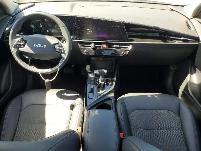 2023 KIA NIRO EX  