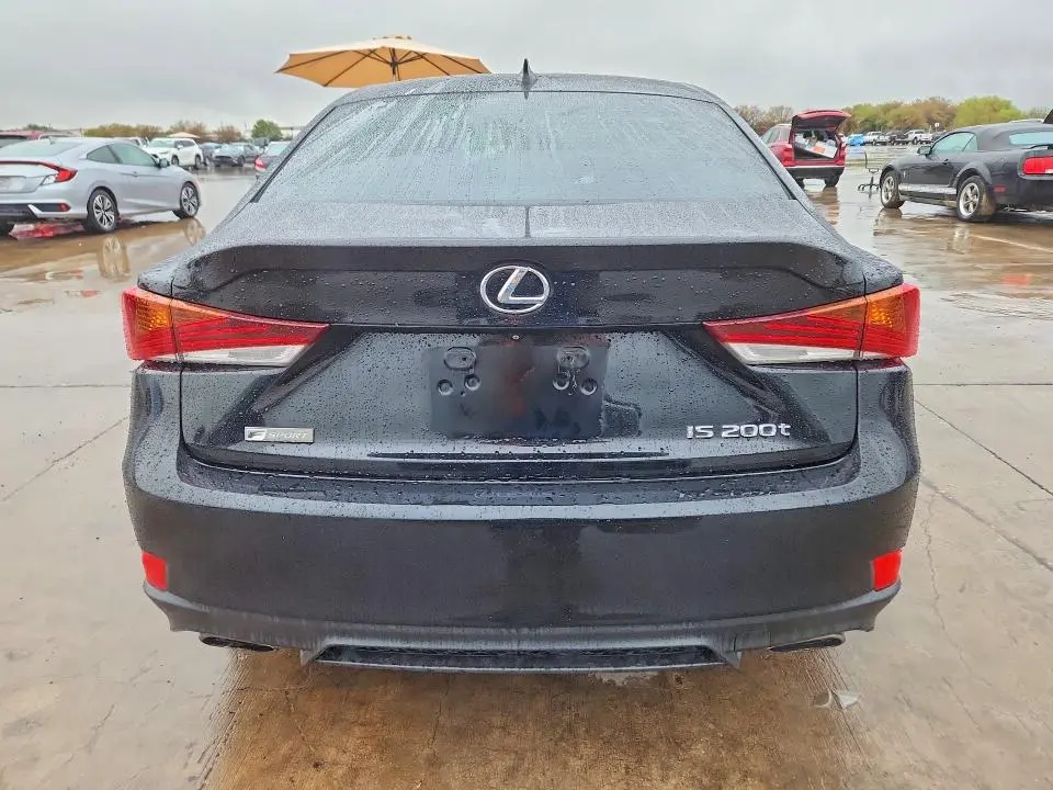 2017 LEXUS IS 200T  