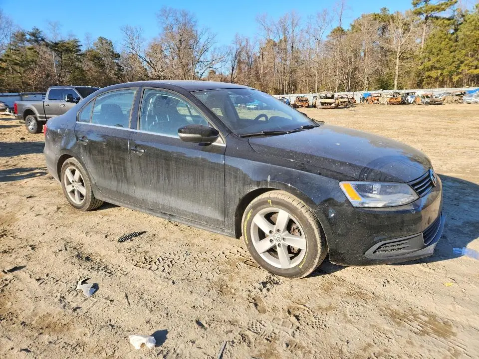 2014 VOLKSWAGEN JETTA TDI  