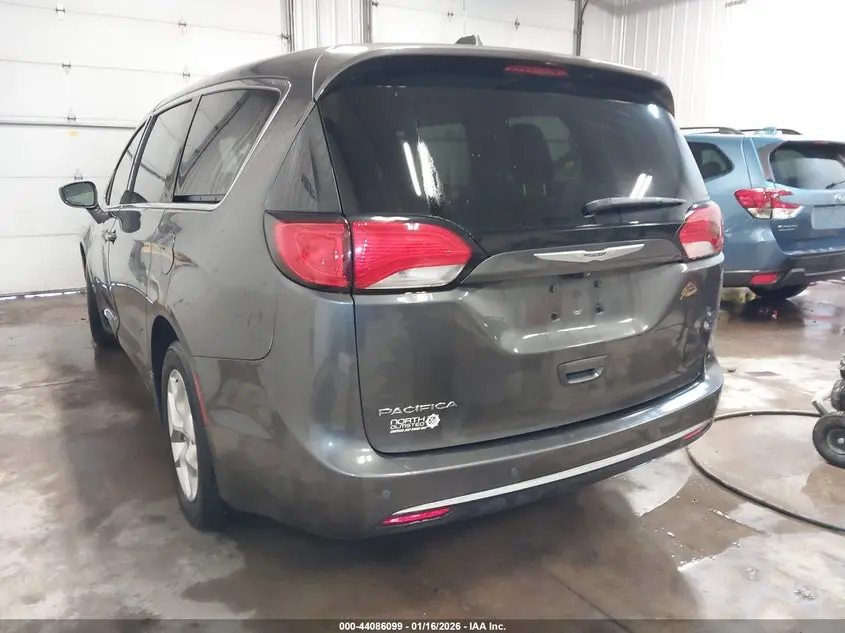 2019 CHRYSLER PACIFICA TOURING PLUS