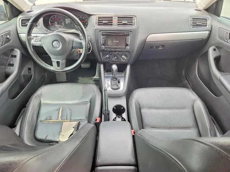 2013 VOLKSWAGEN JETTA SE  