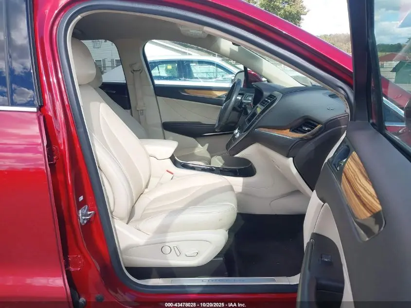 2016 LINCOLN MKC SELECT