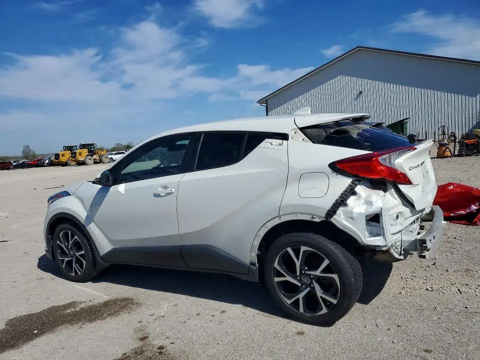 2018 TOYOTA C-HR XLE  