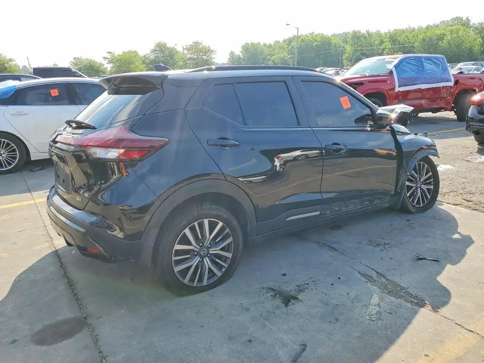 2021 NISSAN KICKS SR  