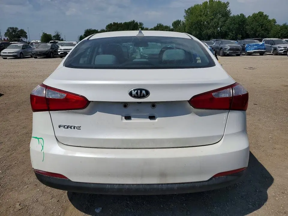2016 KIA FORTE LX  