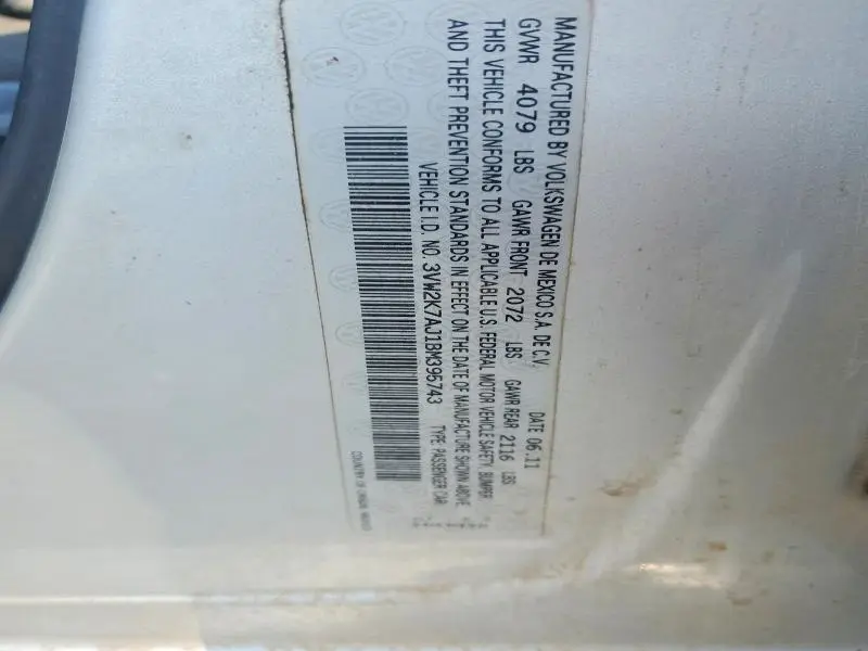 2011 VOLKSWAGEN JETTA BASE  